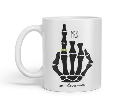 Vixar Mrs Skeleton Hand Wedding Ring Couple Mug – Coloured Ceramic Mug Cup Gift, 11oz (Black)