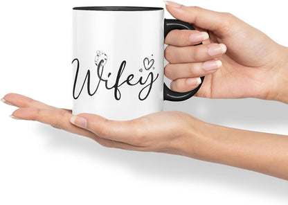 Vixar Wifey Script Wedding Ring Couple Mug – Coloured Ceramic Mug Cup Gift, 11oz (Black)