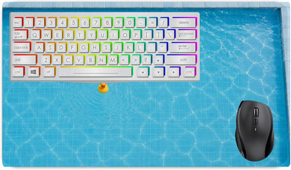 Vixar Minimal Rubber Duck Pool Large Desk Mat – Blue Tiled Swimming Pool Fabric Mouse Pad with 3mm Non-Slip Rubber Base, 600 x 350mm